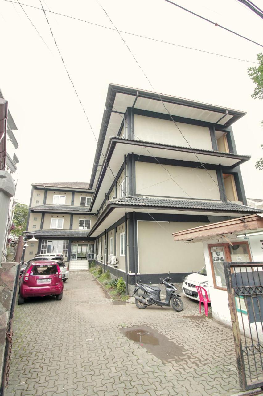 Oyo 260 Home 33 Bandung Exterior photo